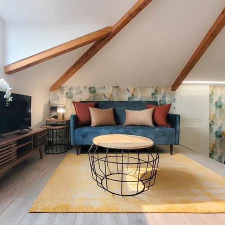 Apartment Hm - Feeling Campanha